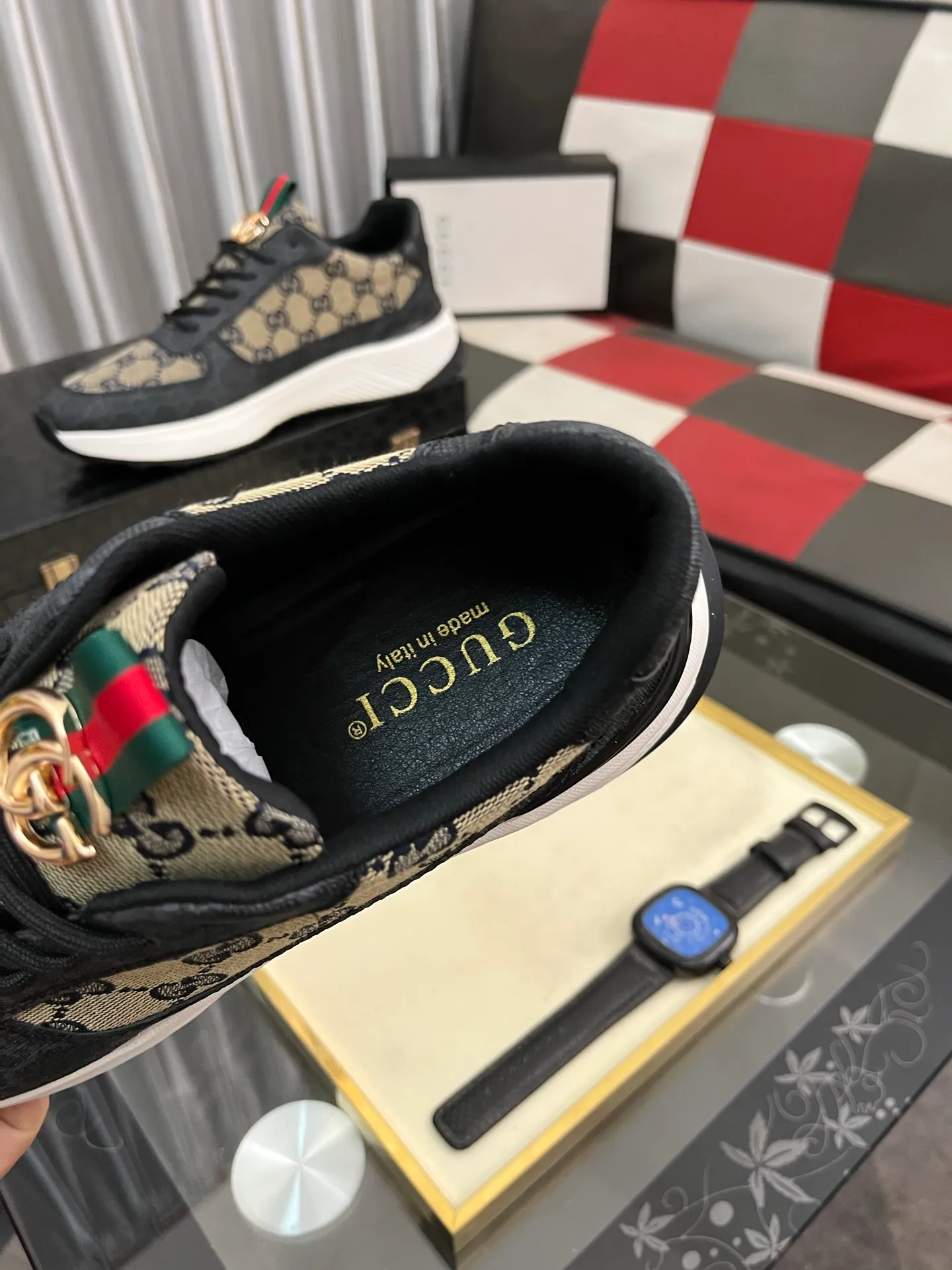 Men's shoes 💰458⌚️⌚️ (GUCCI) Gucci official website men's casual shoes synchronization style, the upper is made of cowhide with imported new brand elements Gucci, showing a good atmosphere, simple design and slip-on style, super versatile, 🐑 leather lining, air-cushion rubber outsole, size 38-442️⃣ colors available